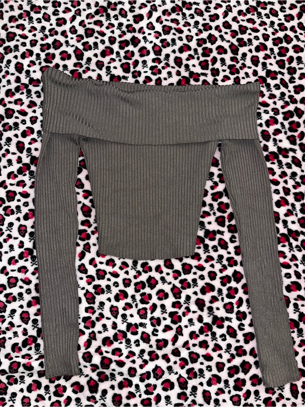 Ribbed Off-Shoulder Long Sleeve Crop Top